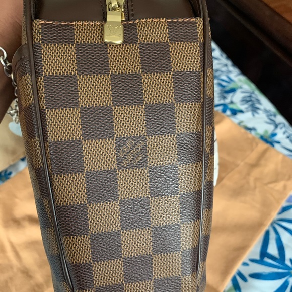 Authentic Louis Vuitton Serria Damier Ebene bag - Picture 8 of 16